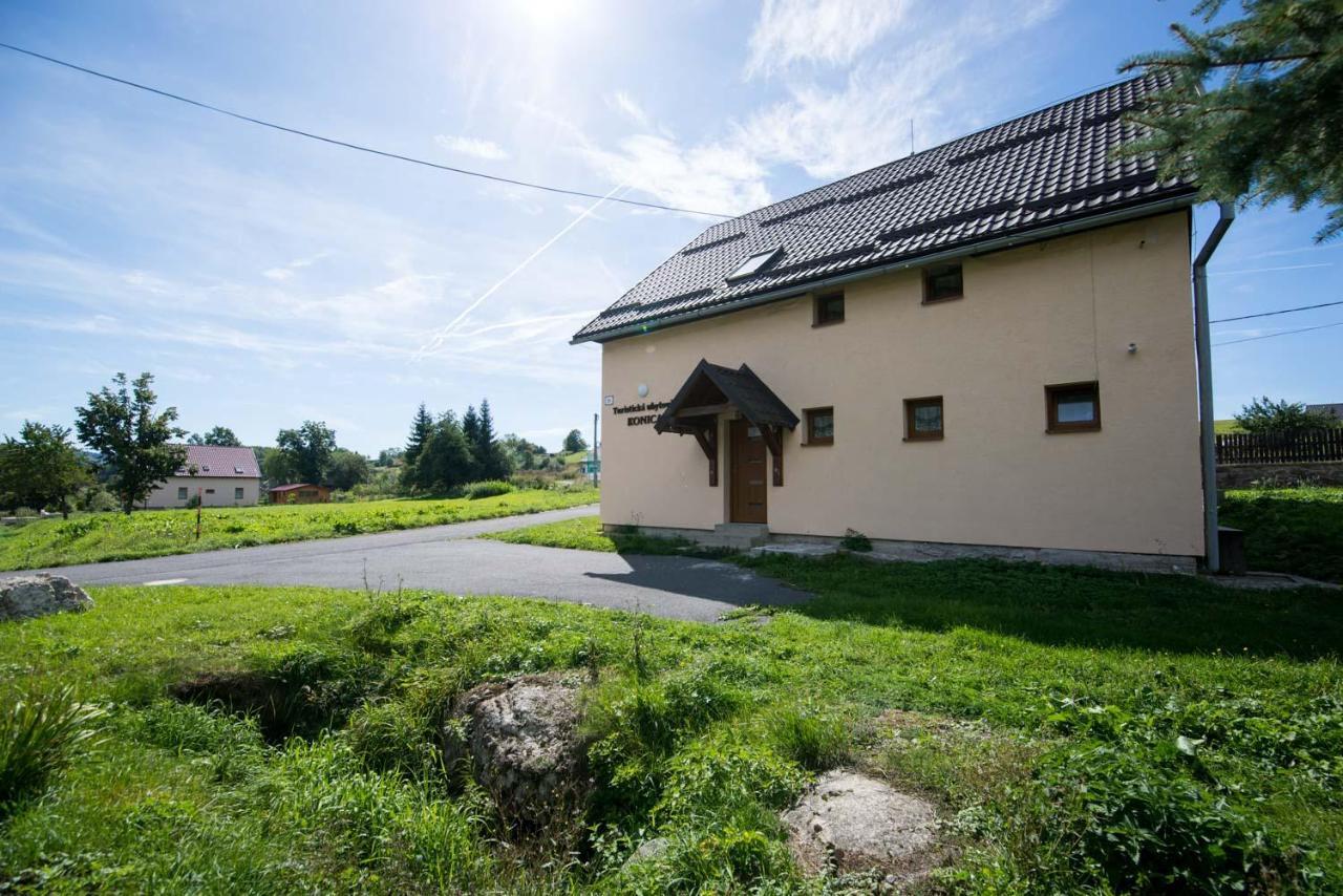 Krahule Konica Hotel Eksteriør billede